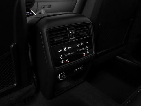 Certified 2026 Porsche Cayenne AWD/4WD image 43