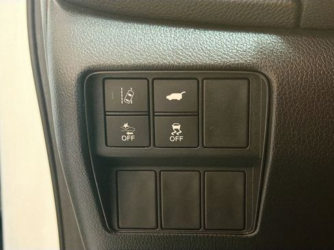 Used 2017 Honda CR-V EX-L image 17