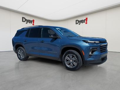 Used 2025 Chevrolet Traverse LT