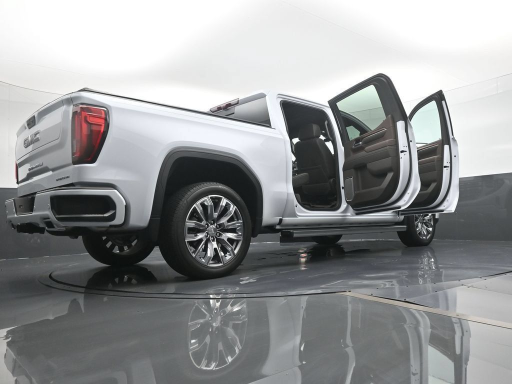 Used 2026 GMC Sierra 1500 Denali w/ Denali Reserve Package AWD/4WD image 27