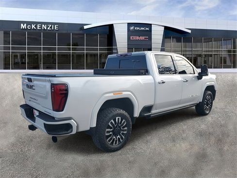 Used 2024 GMC Sierra 2500 Denali Ultimate w/ Max Trailering Package image 4