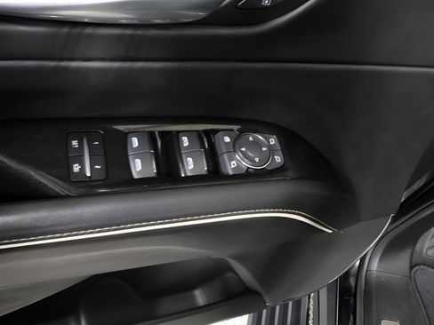 Used 2022 Cadillac Escalade Sport Platinum w/ LPO, ONYX Package image 23