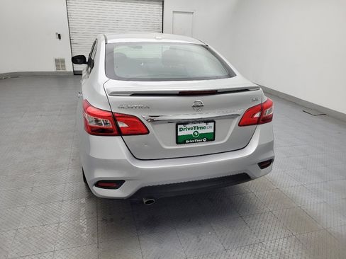 Used 2019 Nissan Sentra SR w/ Exterior Package image 6