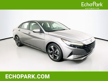 Used 2023 Hyundai Elantra SEL w/ Convenience Package