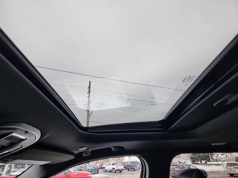 Certified 2024 Jeep Grand Cherokee Altitude image 23