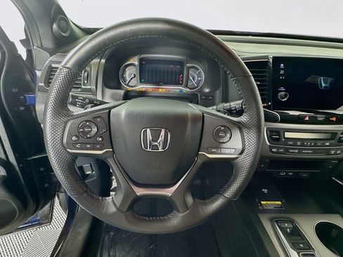 Used 2024 Honda Passport EX-L image 12