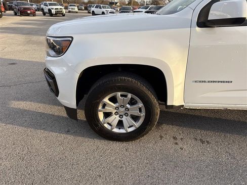Used 2022 Chevrolet Colorado LT w/ Fleet Safety Package image 31