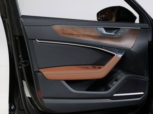 Used 2025 Audi A6 Premium Plus image 26