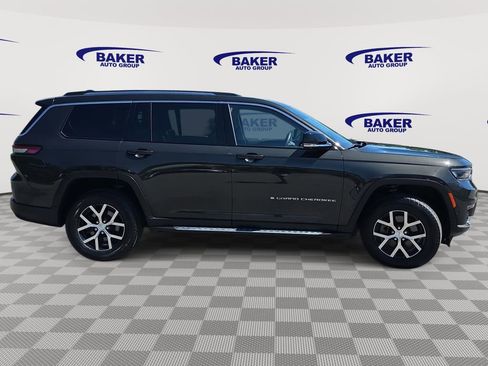 Used 2023 Jeep Grand Cherokee L Limited w/ Luxury Tech Group II AWD/4WD image 2