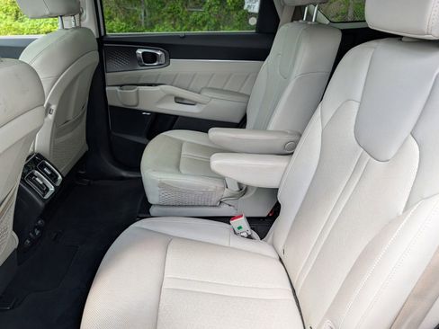 Used 2023 Kia Sorento SX Prestige AWD/4WD image 23