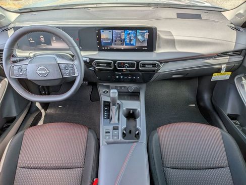 New 2026 Nissan Sentra SR w/ Floor Mat Package FWD image 24