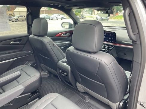 Used 2026 Chevrolet Traverse Z71 w/ Enhanced Driving Package AWD/4WD image 39