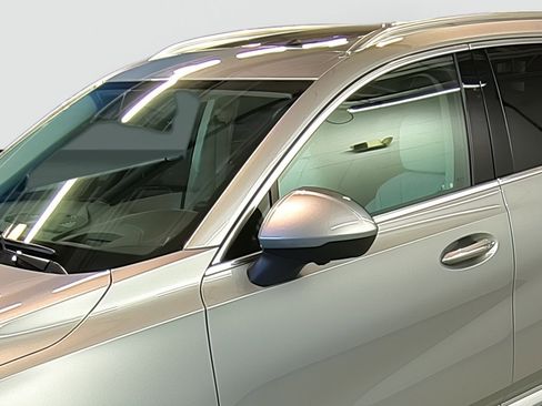 Used 2023 Buick Envision Avenir AWD/4WD image 8