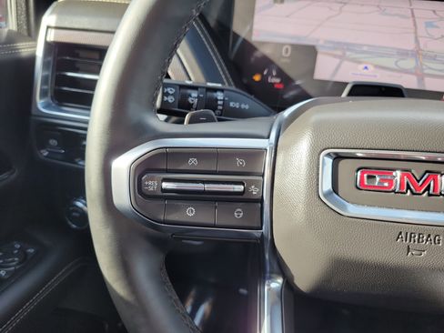 Used 2025 GMC Yukon Elevation RWD image 21