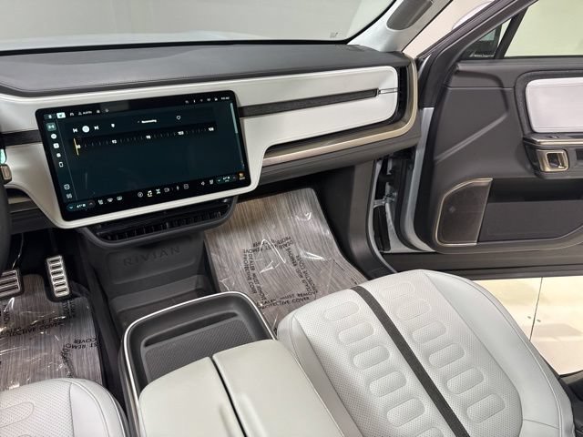 Used 2023 Rivian R1S Adventure Quad AWD/4WD image 24