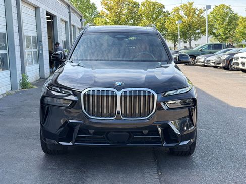 Used 2026 BMW X7 xDrive40i w/ M Sport Package AWD/4WD image 6