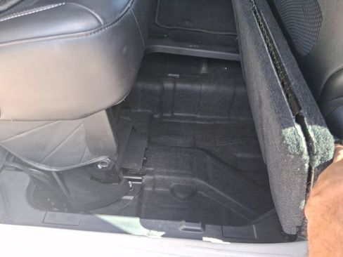 Used 2023 Chrysler Pacifica Touring-L FWD image 30