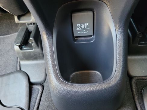 Used 2022 Honda HR-V EX image 16