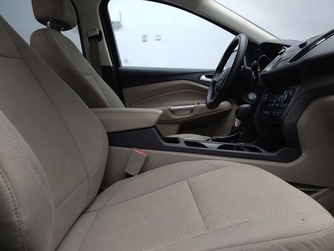 Used 2017 Ford Escape SE FWD image 21