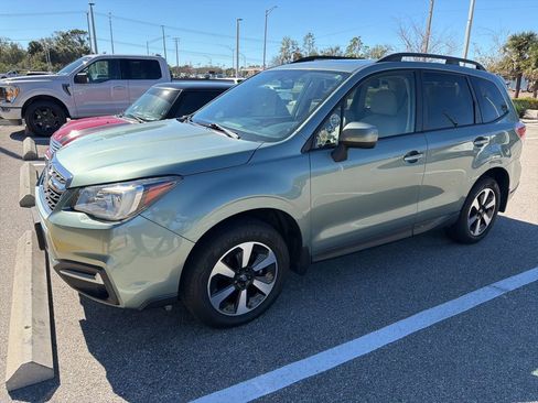 Used 2017 Subaru Forester 2.5i Premium w/ All-Weather Package image 3