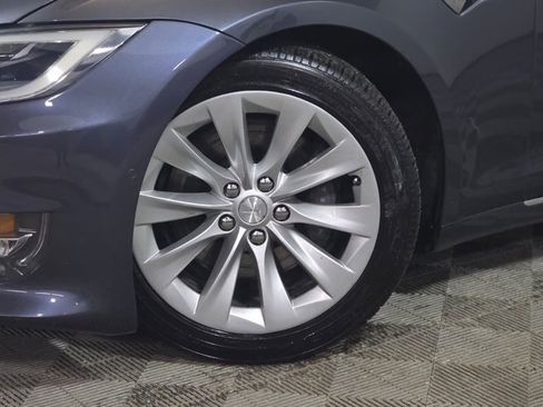 Used 2020 Tesla Model S AWD image 2