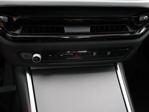 New 2026 BMW 230i xDrive Coupe w/ Premium Package AWD/4WD image 29