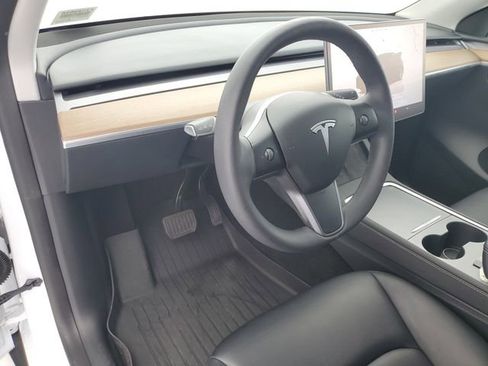 Used 2023 Tesla Model Y Long Range AWD/4WD image 19