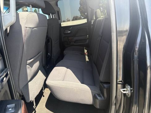 Used 2018 GMC Sierra 1500 SLE w/ SLE Value Package AWD/4WD image 12