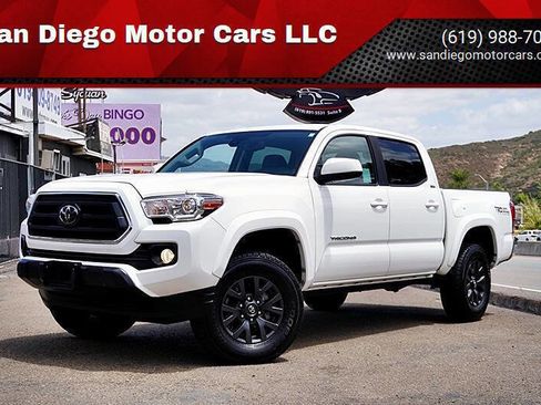 Used 2021 Toyota Tacoma SR5 AWD/4WD image 1