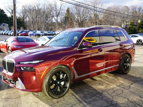 Used 2025 BMW X7 xDrive40i w/ Executive Package image 12
