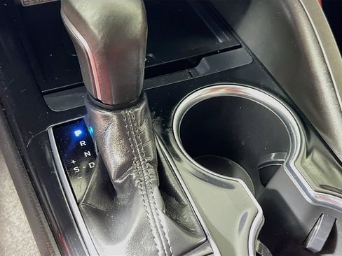 Used 2019 Toyota Camry XSE FWD image 24