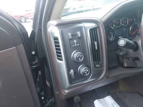 Used 2015 Chevrolet Silverado 3500 LTZ w/ Duramax Plus Package image 28