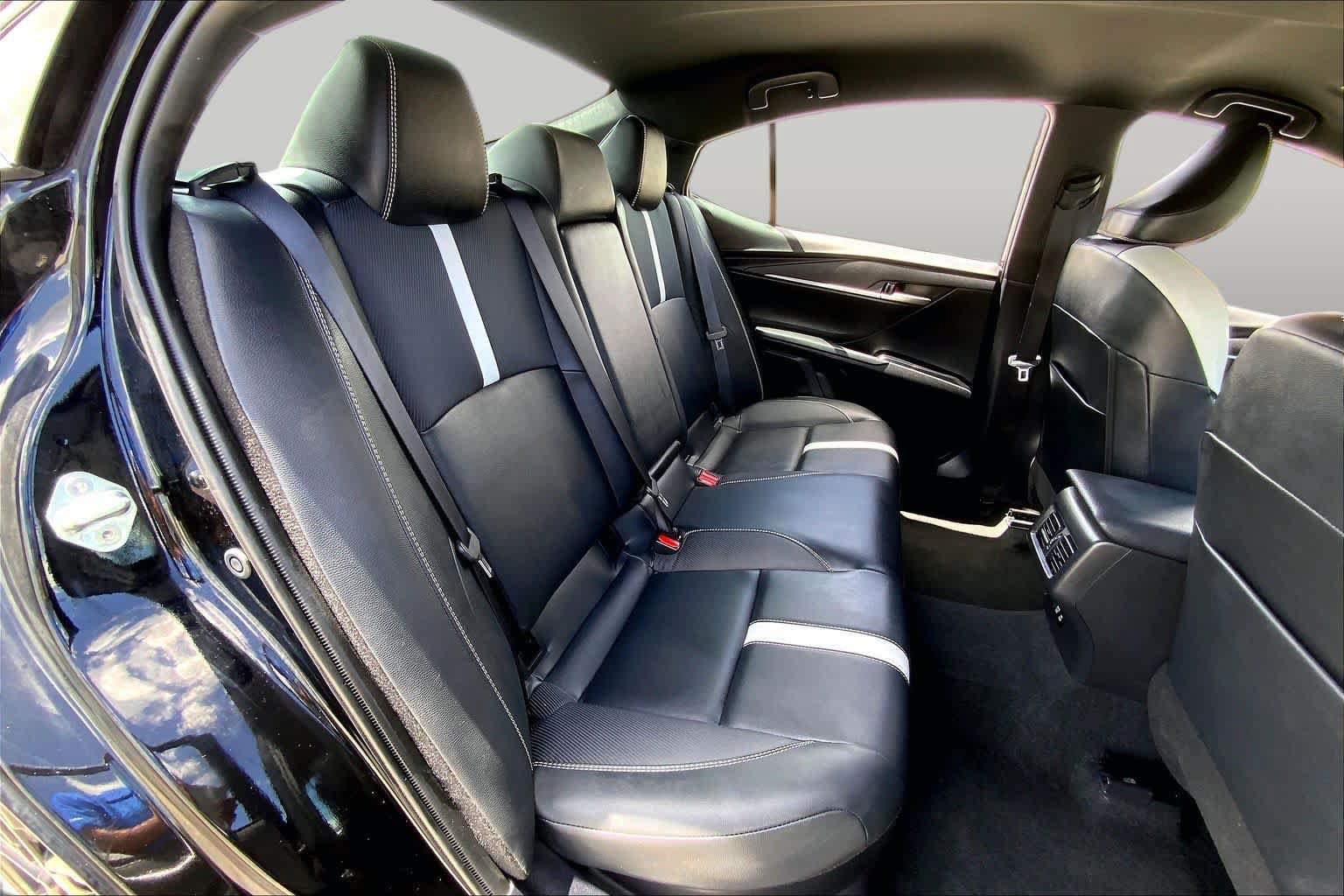 Certified 2025 Toyota Camry SE FWD image 19