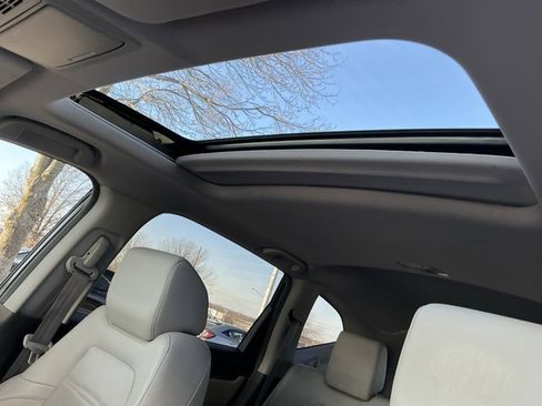 Used 2017 Honda CR-V EX-L image 17