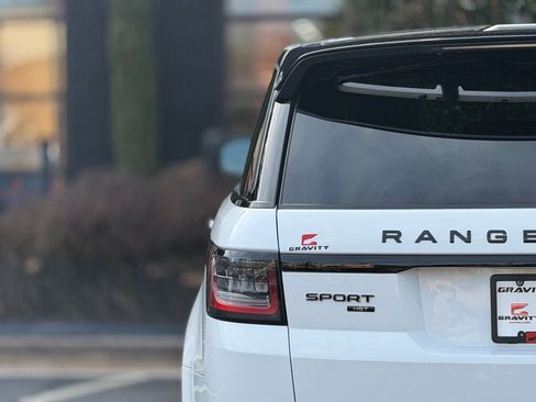 Used 2022 Land Rover Range Rover Sport HST image 15
