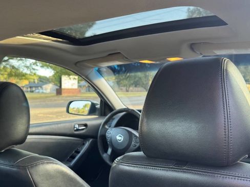 Used 2011 Nissan Altima 2.5 SL w/ 2.5SL Pkg image 11