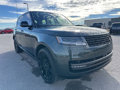 Used 2024 Land Rover Range Rover SE image 4