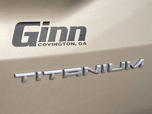 Used 2020 Ford Escape Titanium image 39