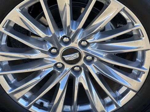 Certified 2025 Cadillac Escalade Premium Luxury image 10