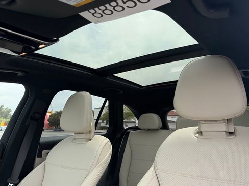 New 2026 Mercedes-Benz GLC 300 4MATIC image 21