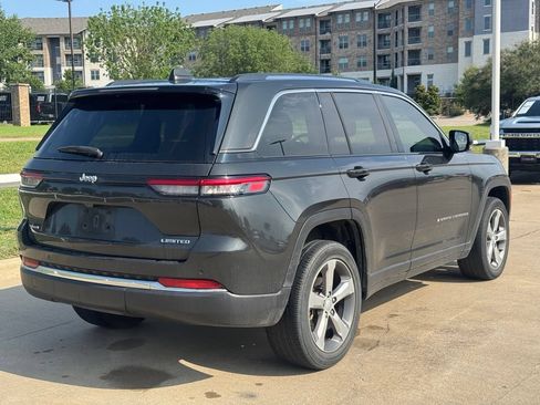 Used 2024 Jeep Grand Cherokee Limited AWD/4WD image 4