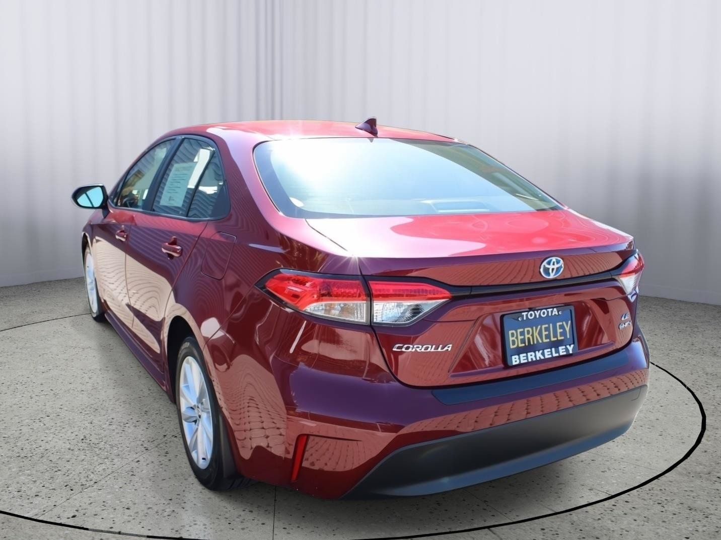 Certified 2025 Toyota Corolla LE w/ LE Premium Package FWD image 6