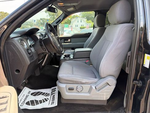 Used 2014 Ford F150 XLT w/ Equipment Group 302A Luxury AWD/4WD image 9