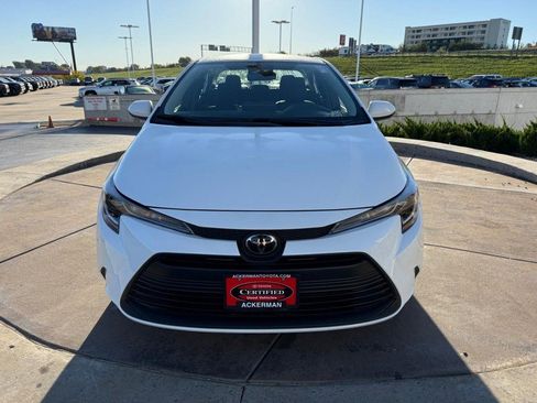 Certified 2025 Toyota Corolla LE image 10