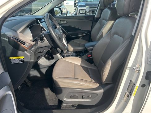 Used 2019 Hyundai Santa Fe XL image 9