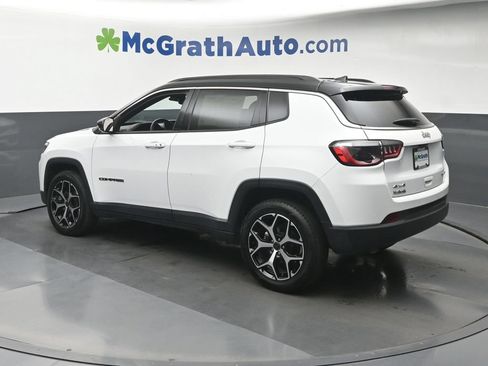 Used 2025 Jeep Compass Limited AWD/4WD image 25