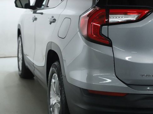 Used 2023 GMC Terrain SLE w/ Driver Convenience Package FWD image 43