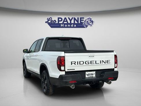 New 2026 Honda Ridgeline Black Edition image 6