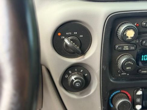 Used 2006 Chevrolet TrailBlazer 4WD image 10