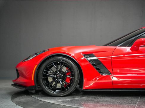 Used 2017 Chevrolet Corvette Z06 image 2